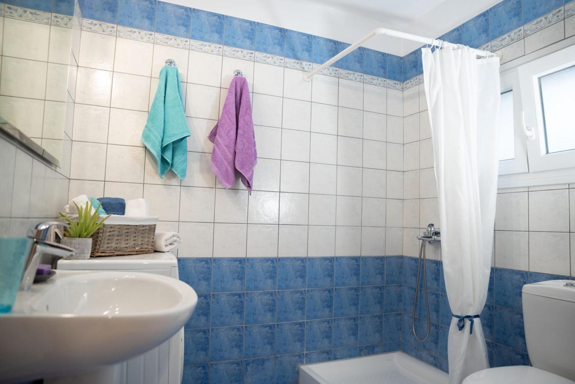 Solari Hill Maisonette Two Private Parking Alepou Bagian luar foto