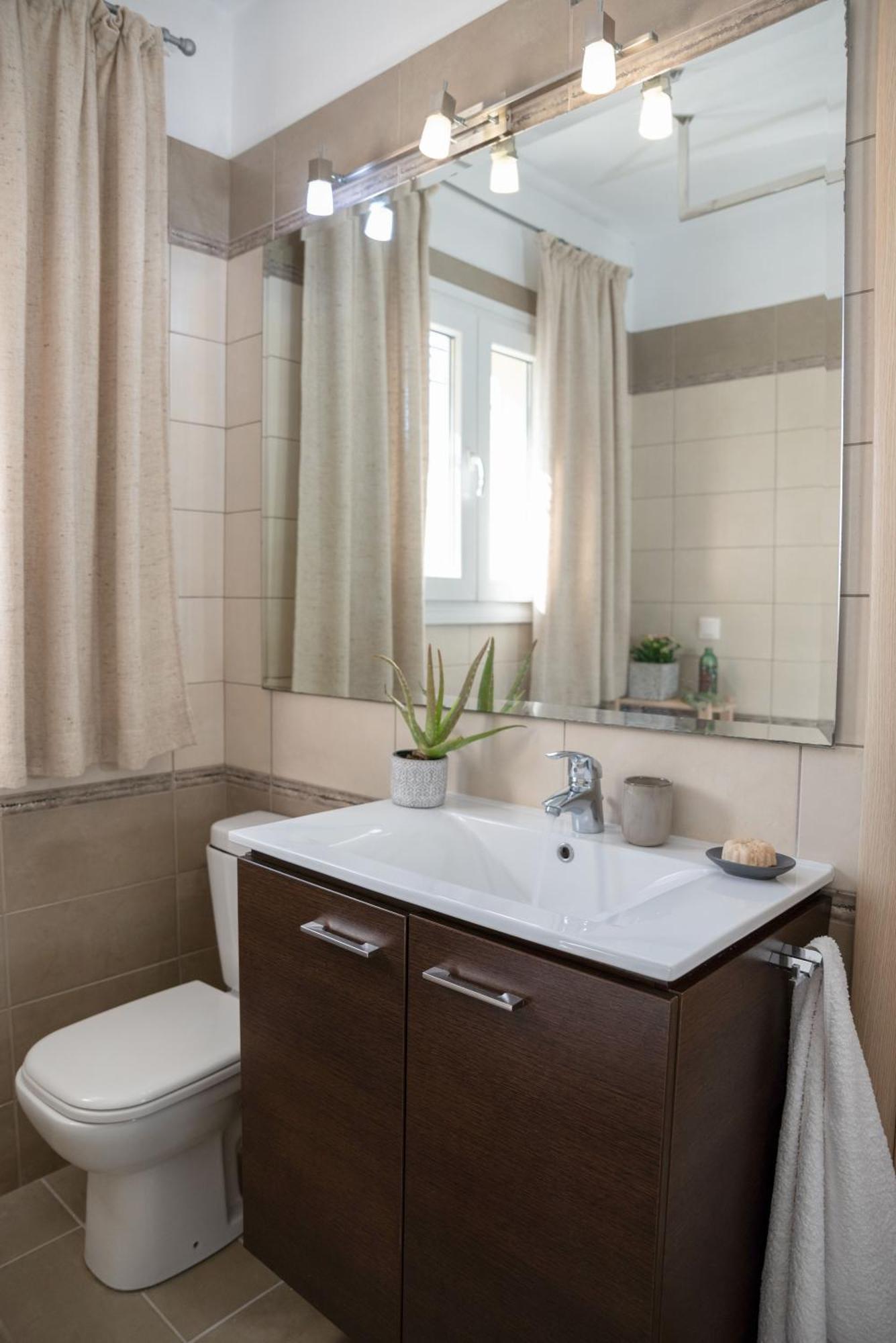 Solari Hill Maisonette Two Private Parking Alepou Bagian luar foto