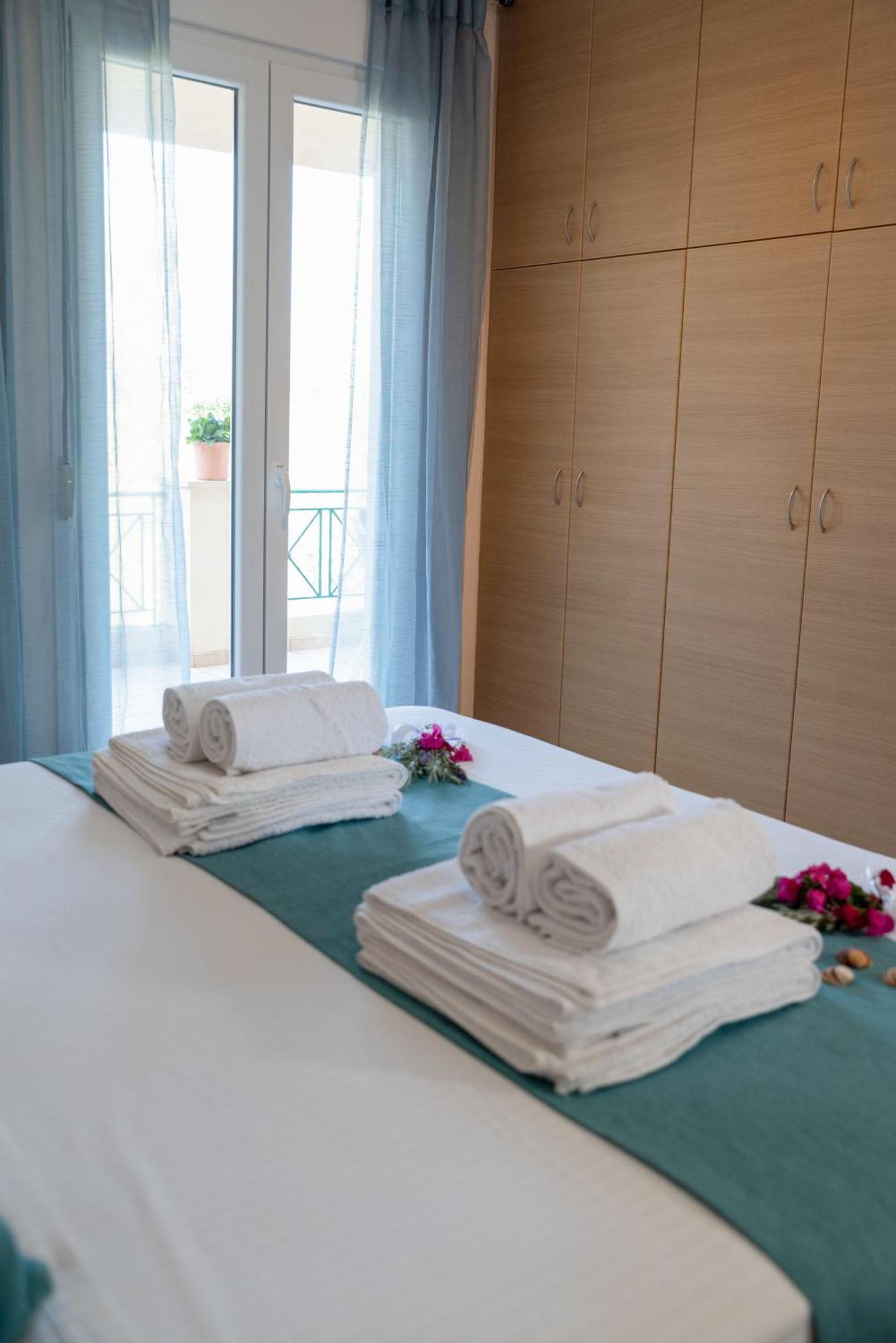 Solari Hill Maisonette Two Private Parking Alepou Bagian luar foto