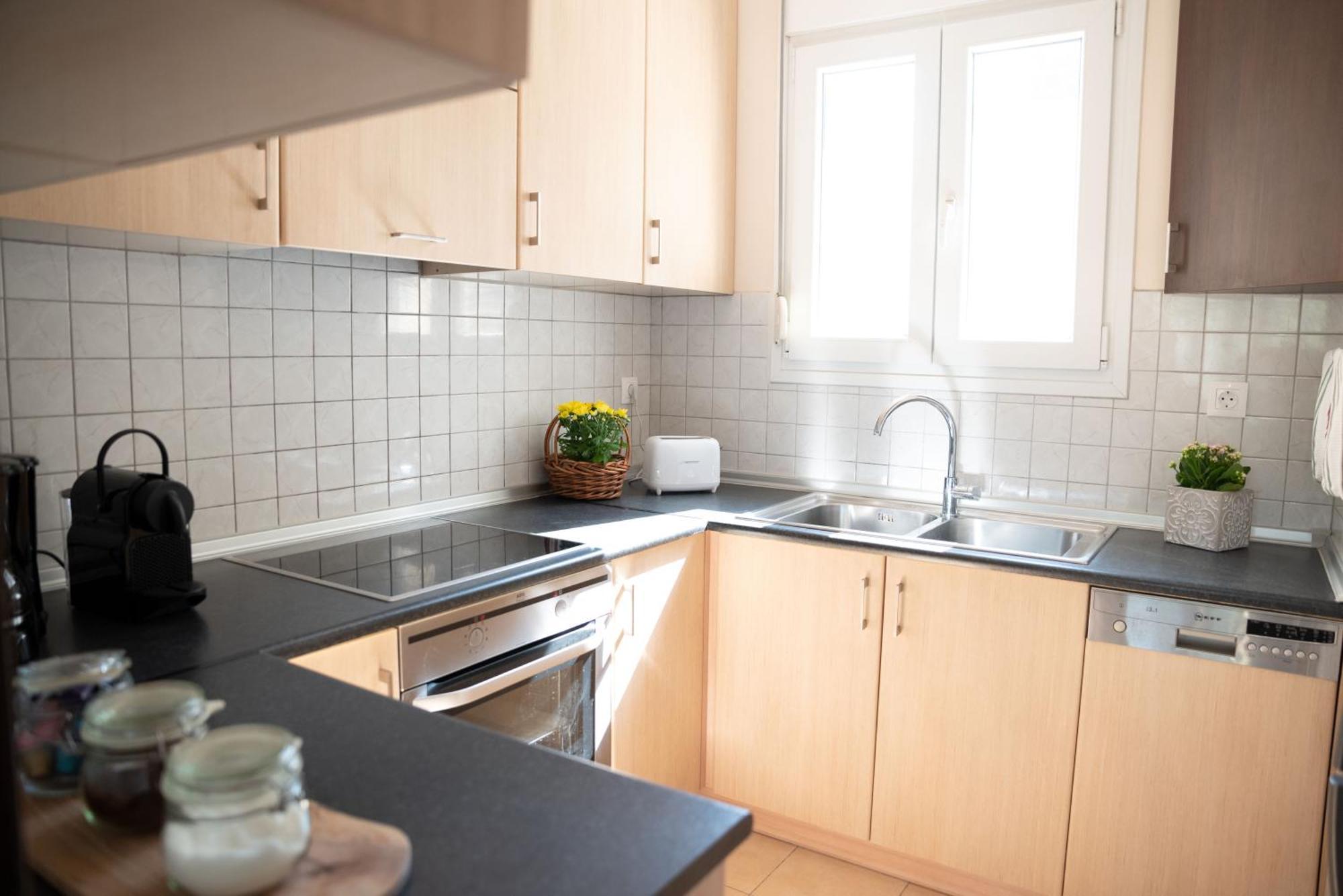 Solari Hill Maisonette Two Private Parking Alepou Bagian luar foto