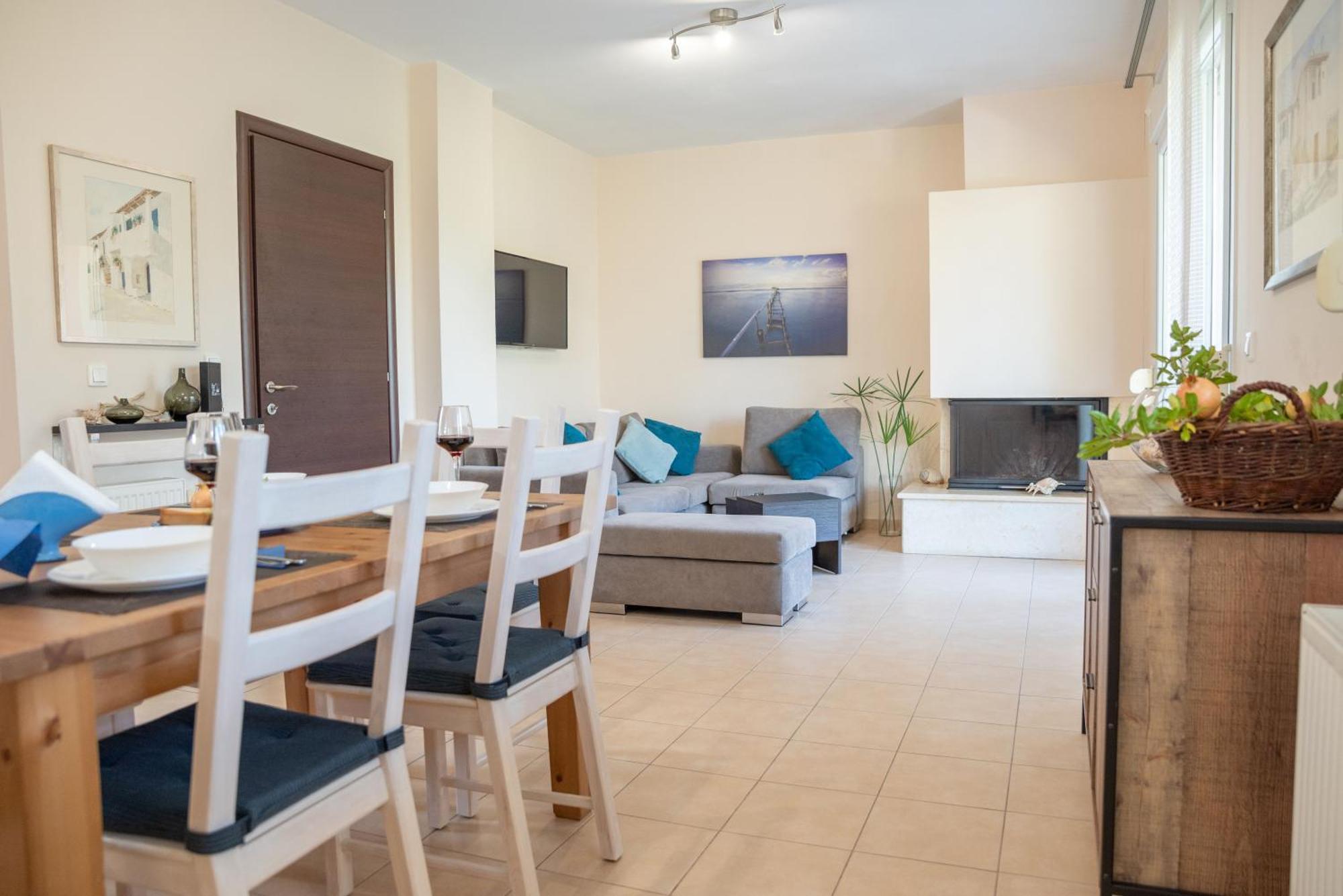 Solari Hill Maisonette Two Private Parking Alepou Bagian luar foto