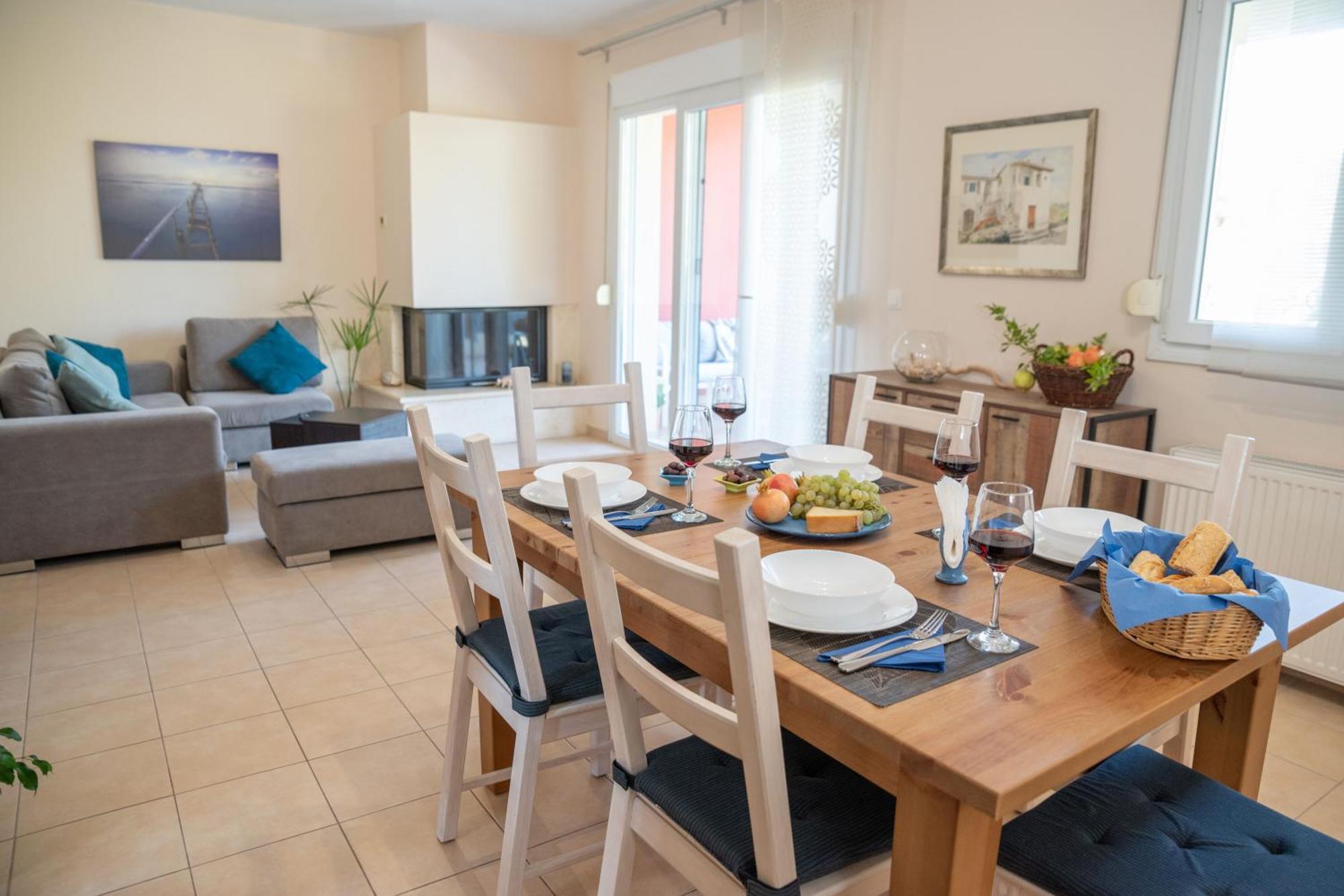 Solari Hill Maisonette Two Private Parking Alepou Bagian luar foto